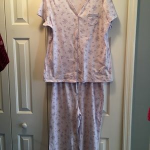 Ladies pajamas L cropped bottoms and top